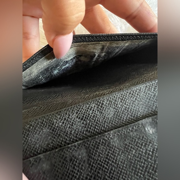 Louis Vuitton Paris | Made in Spain | 1999 Vintage Epi Long Wallet Organizer - Picture 12 of 15